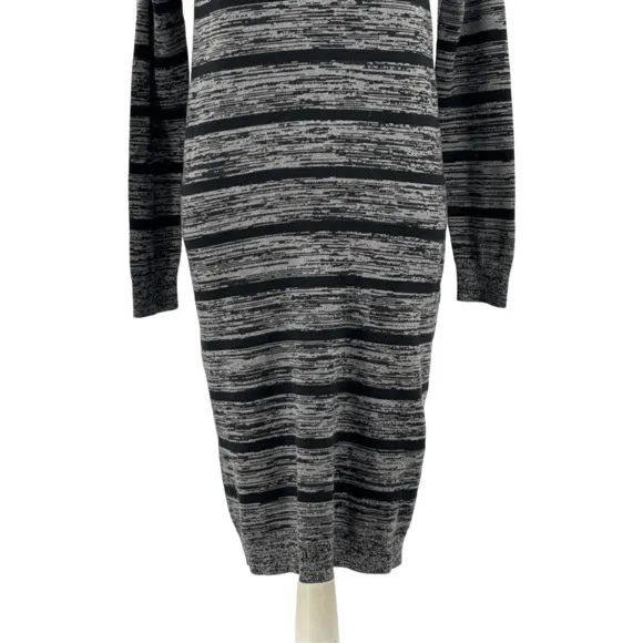 132. Jones New York Gray Black Striped Knit Long Sleeve Sweater Dress Size Small