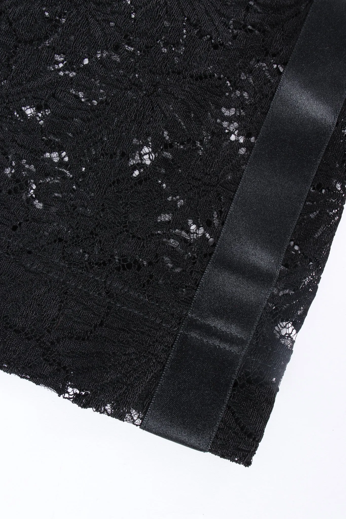2003A Floral Lace Sheer Pant