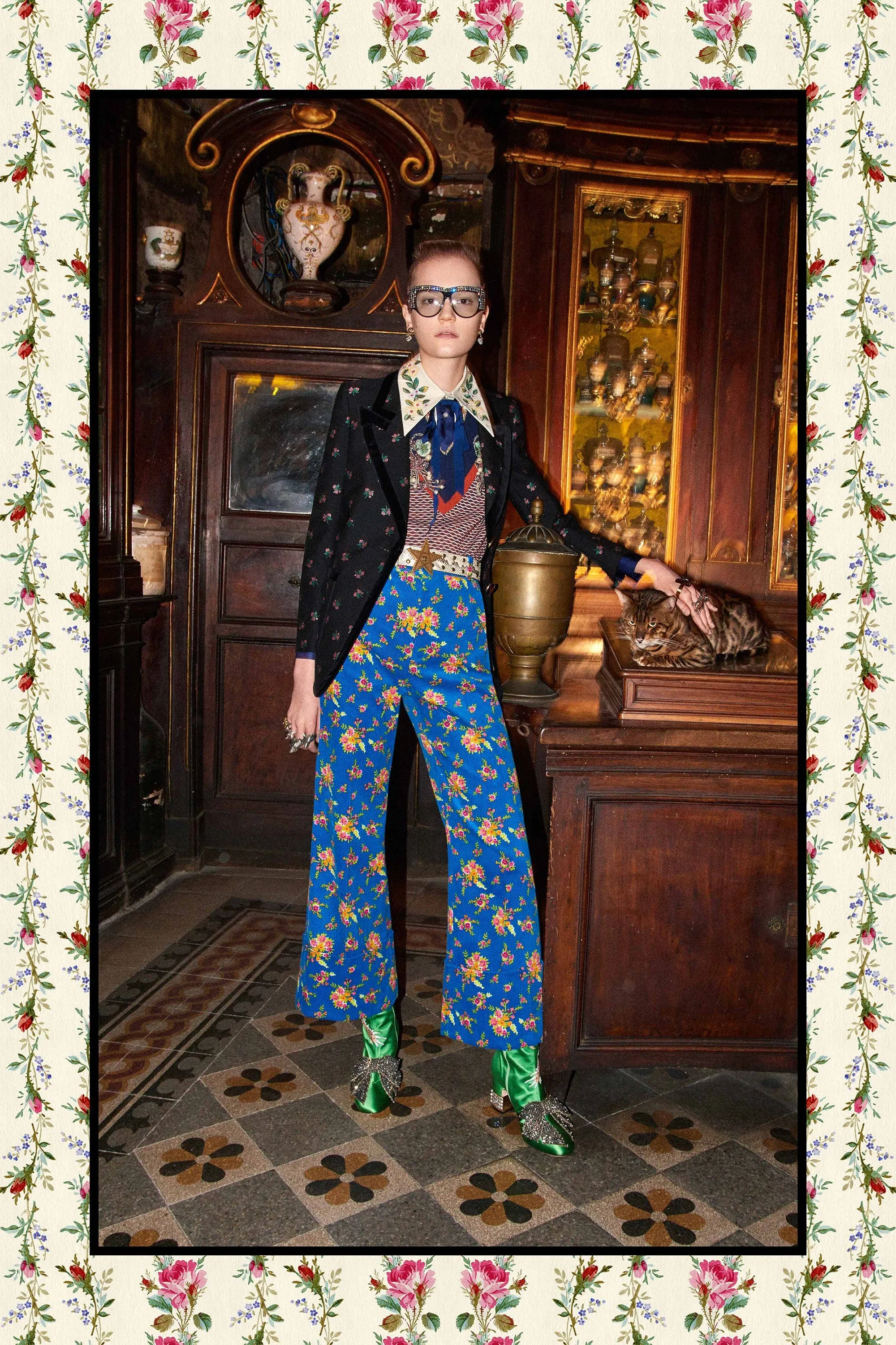 2017 Pre-Fall Floral Cropped Corduroy Pant