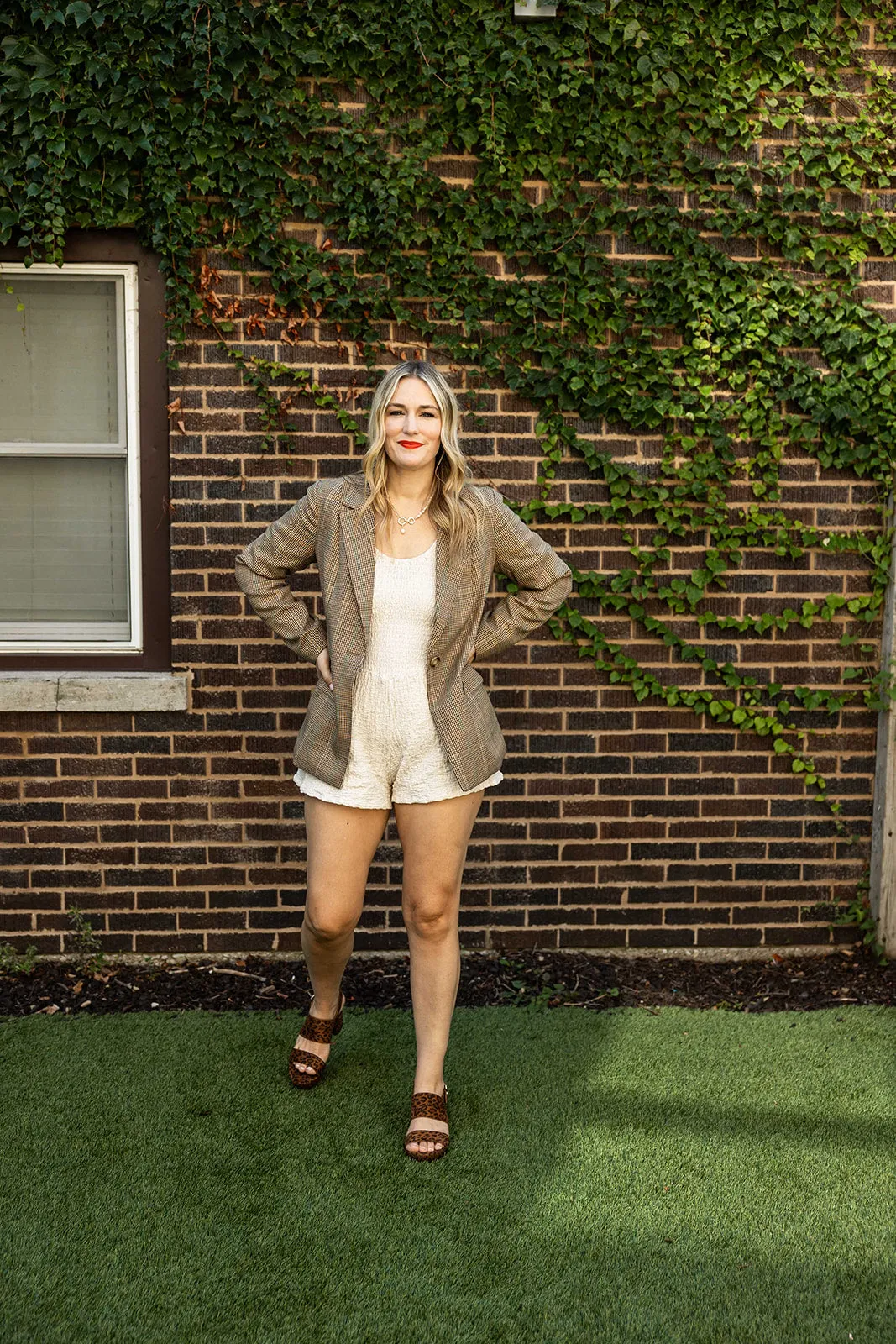 amelia blazer in camel plaid