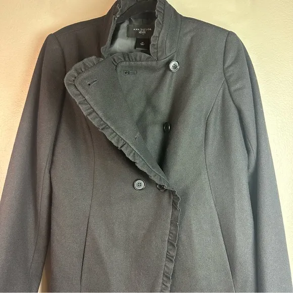 Ann Taylor Petite Black Double Breasted Ruffled Funnel Neck Coat/Blazer SzMP