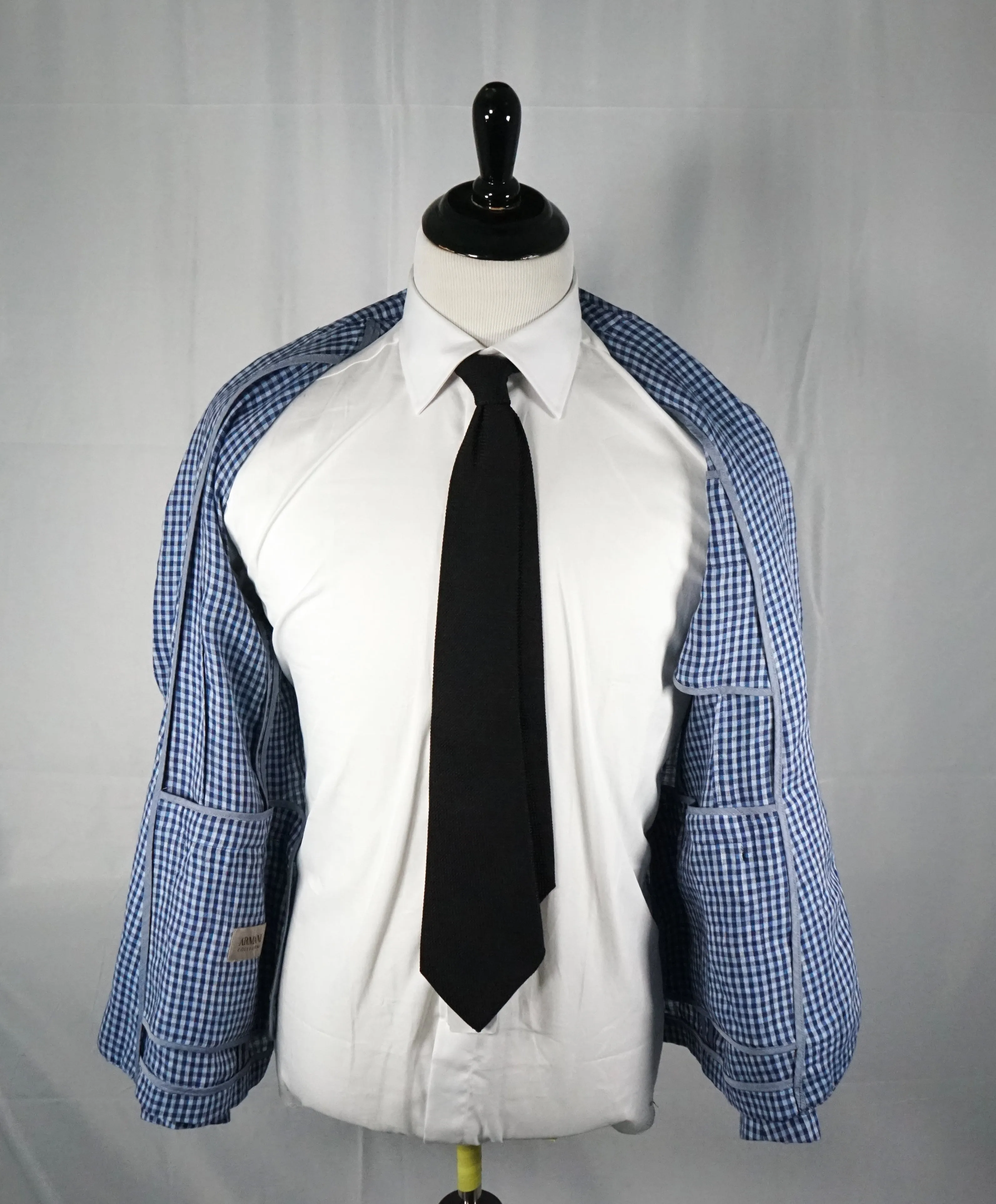 ARMANI COLLEZIONI - Blue & Navy Plaid Check Ultra Light Linen Blazer - 40R