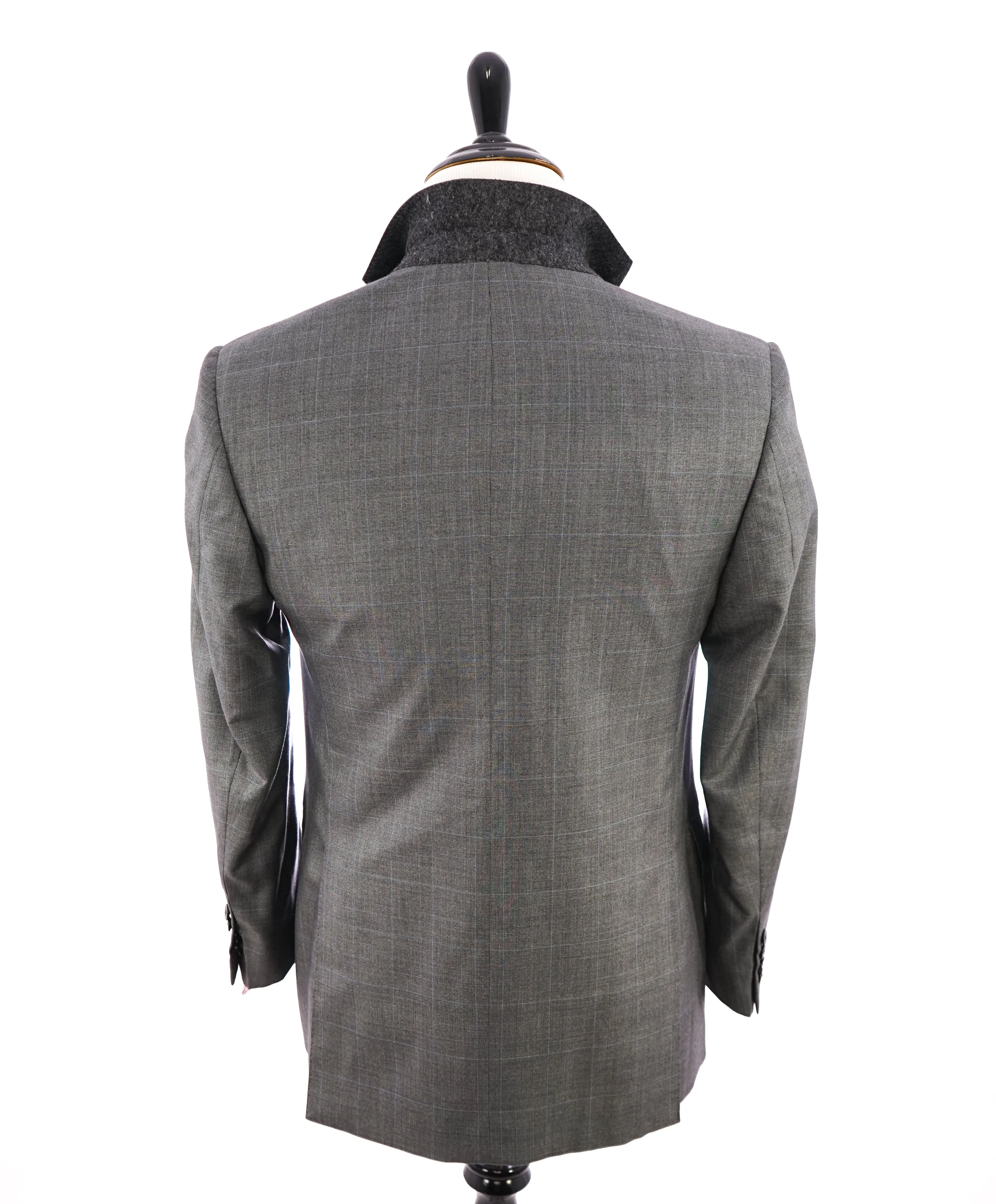 ARMANI COLLEZIONI - “Su Misura” ITALY SILK Plaid Slim Blazer - 38R