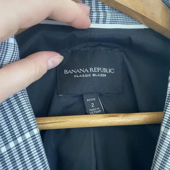 BANANA REPUBLIC black and white classic fit plaid blazer