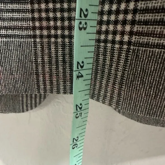 BANANA REPUBLIC Classic Fit Black &amp; White Plaid Blazer- 8