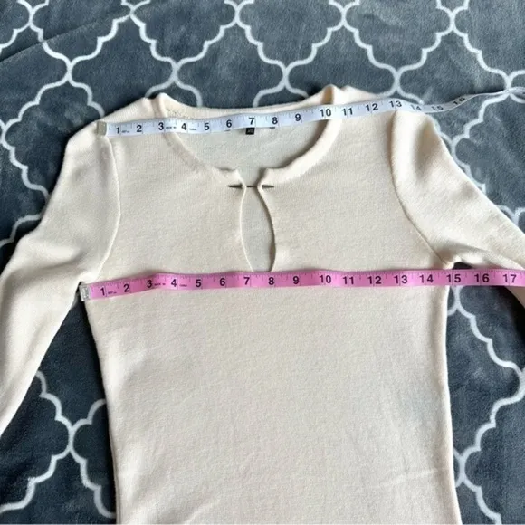 Barbara Bui V-neck Longsleeve Lightweight Ivory Soft Sweater XS