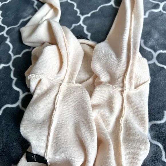 Barbara Bui V-neck Longsleeve Lightweight Ivory Soft Sweater XS