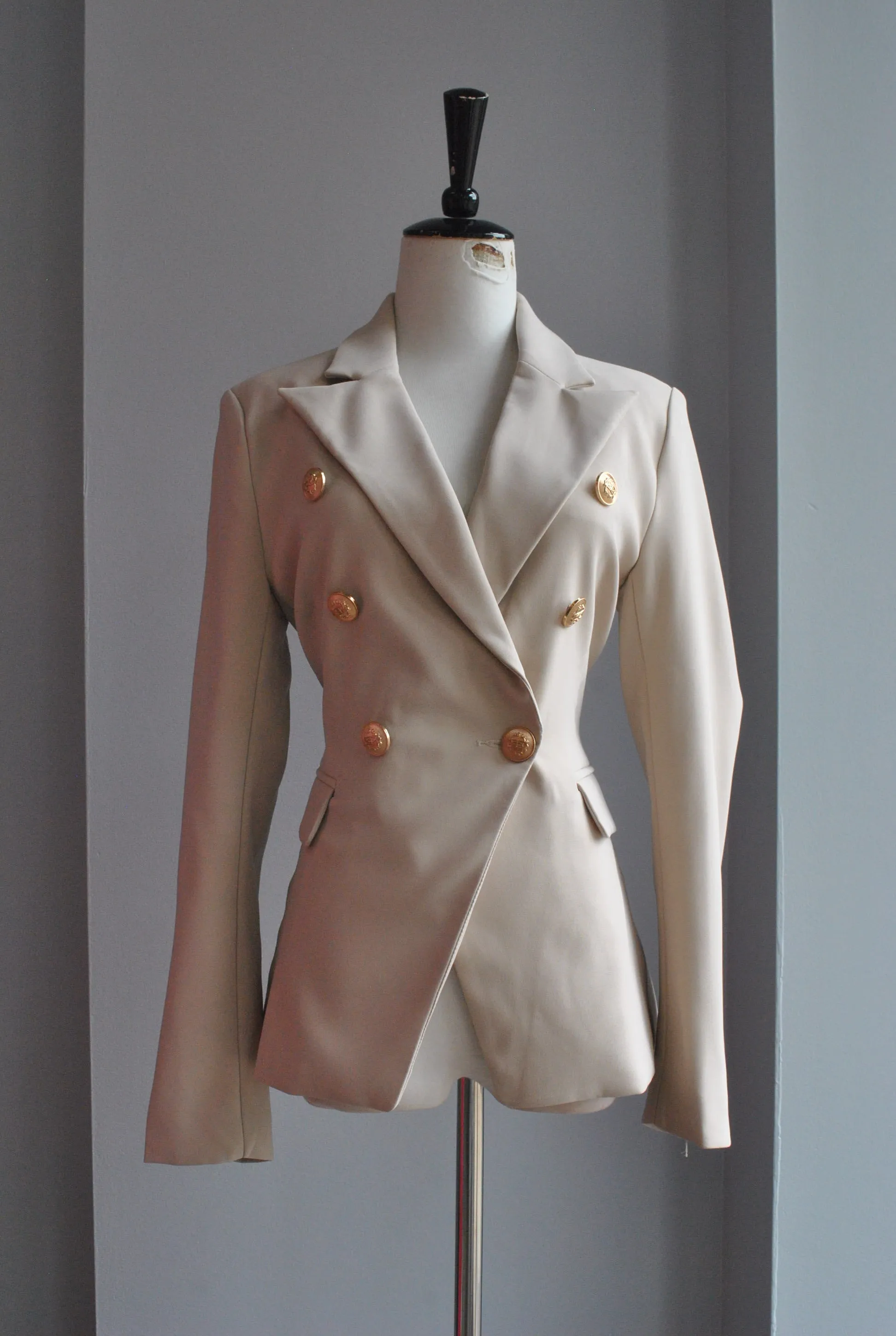 BEIGE DOUBLE BREASTED BLAZER