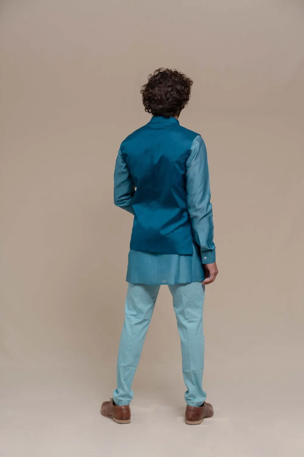BLUE HANDQUILTED SILK HALF JACKET