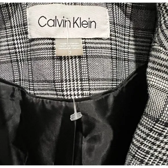 Calvin Klein Women's Petite‎ Plaid Single-Button Blazer size 2