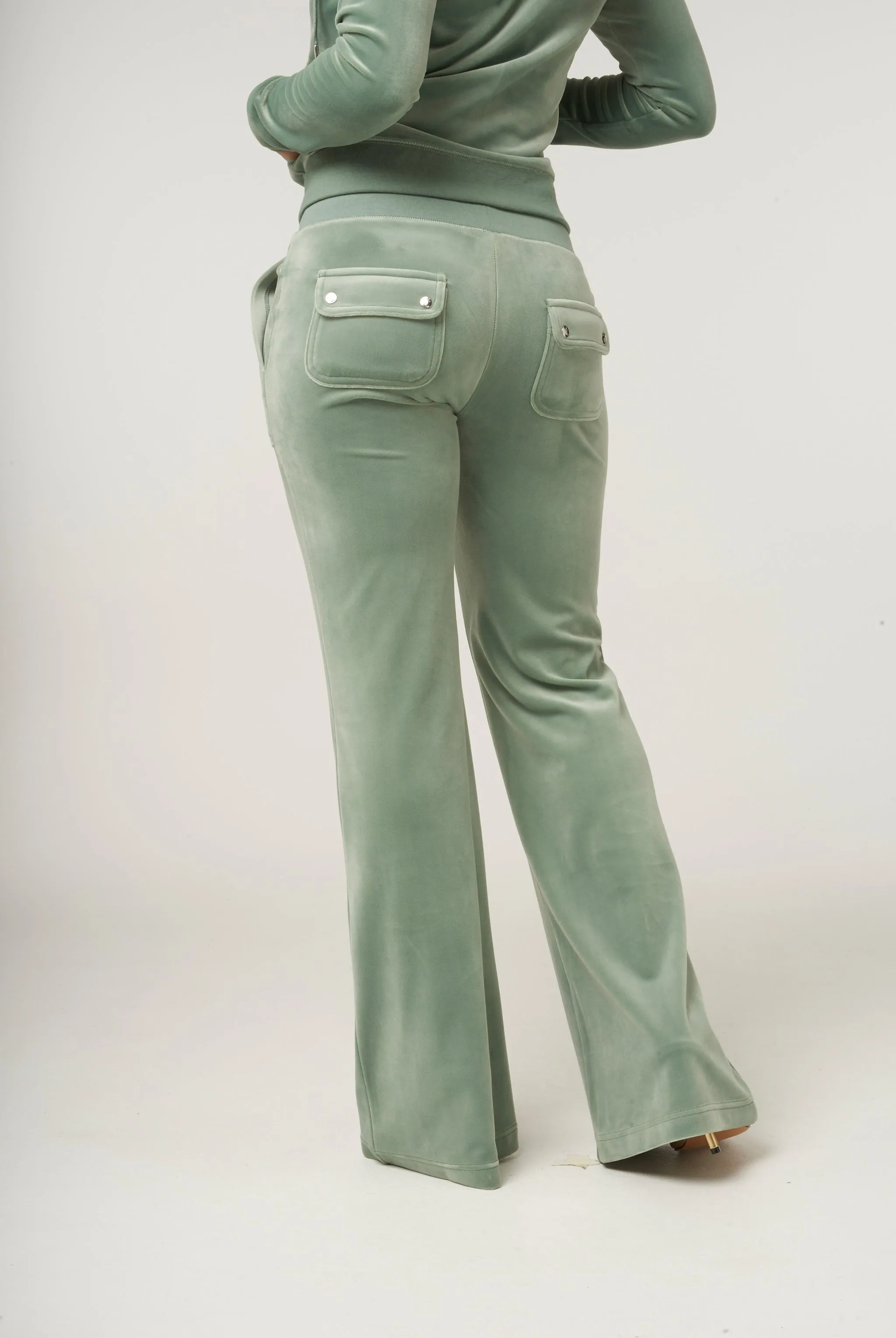 CHINOIS GREEN LOW RISE FLARE CLASSIC VELOUR TRACK PANT