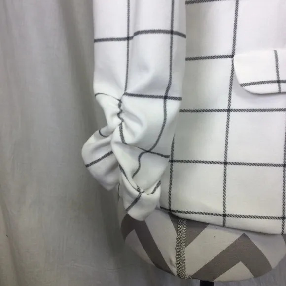 Crescent &amp; Willough White Black Plaid Blazer  Sz M