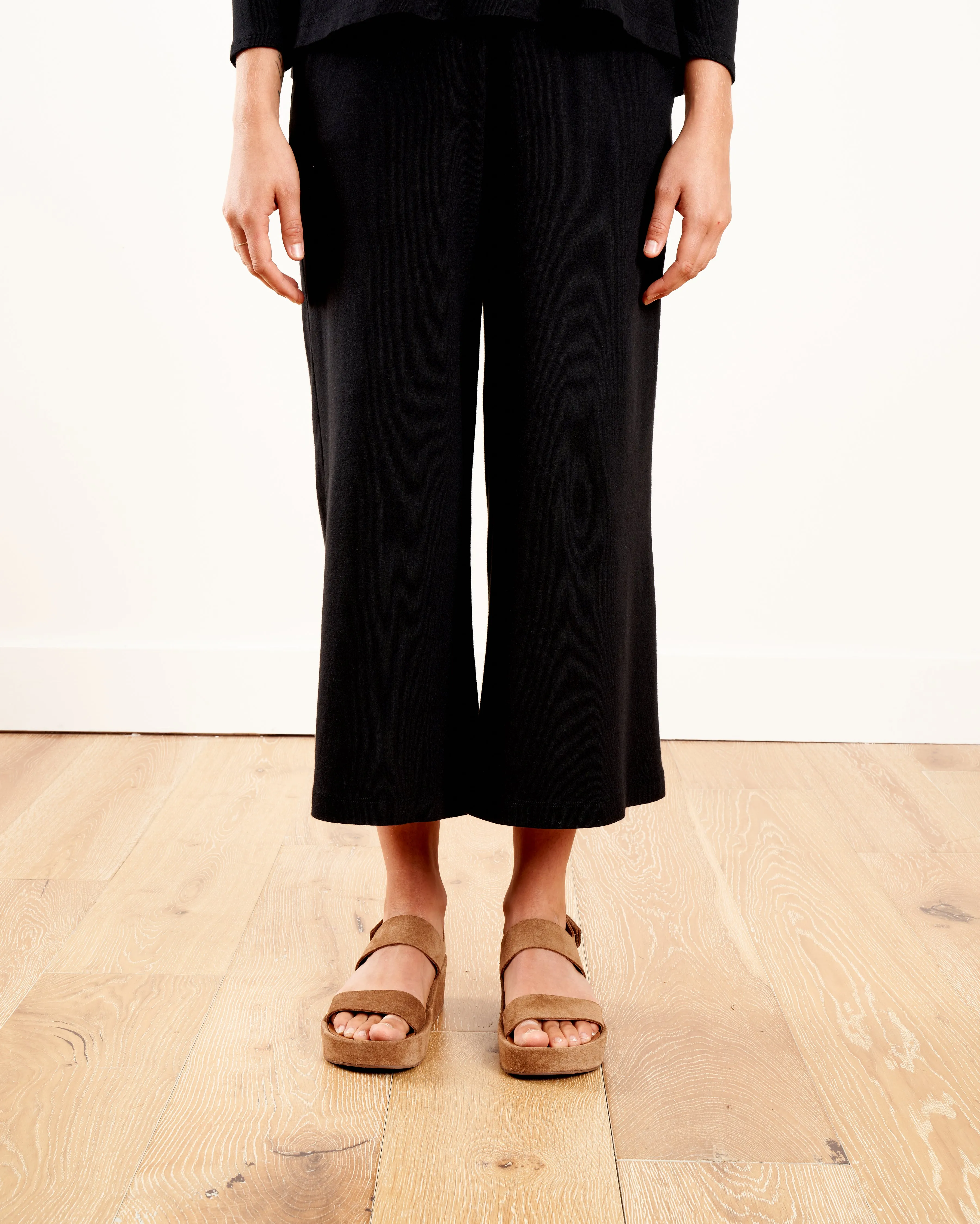 cropped full pant w/pockets - black