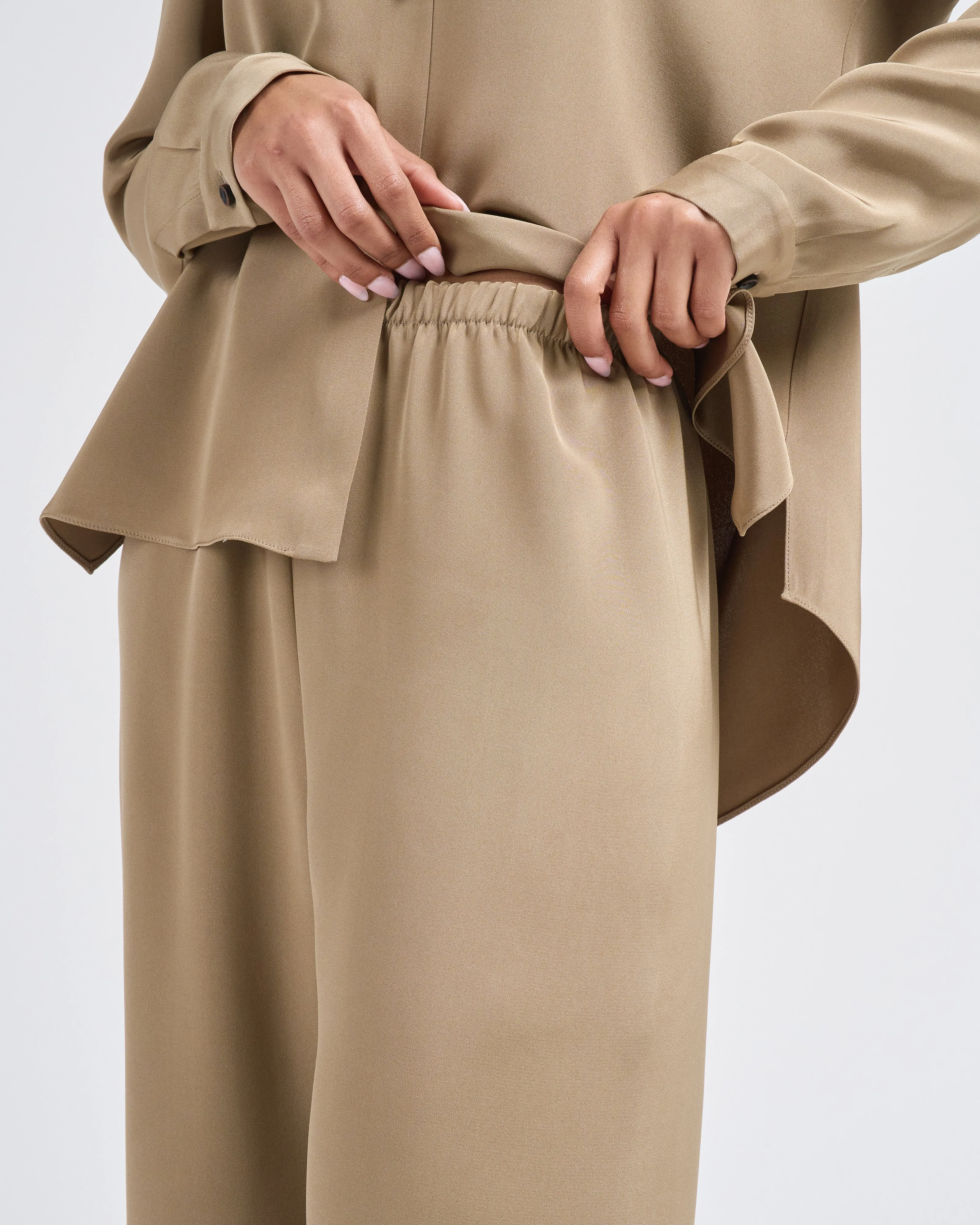 cropped pull on pant