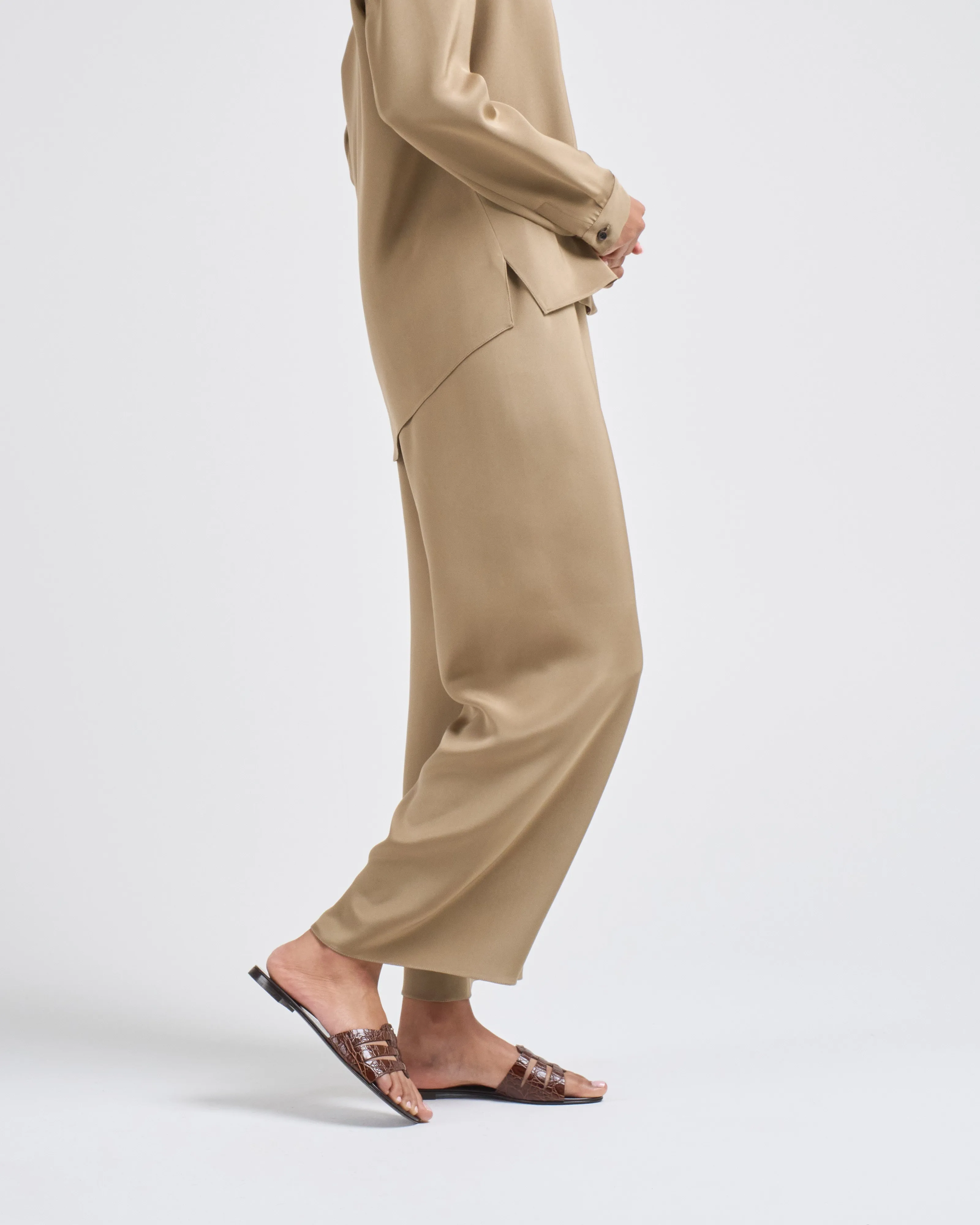 cropped pull on pant