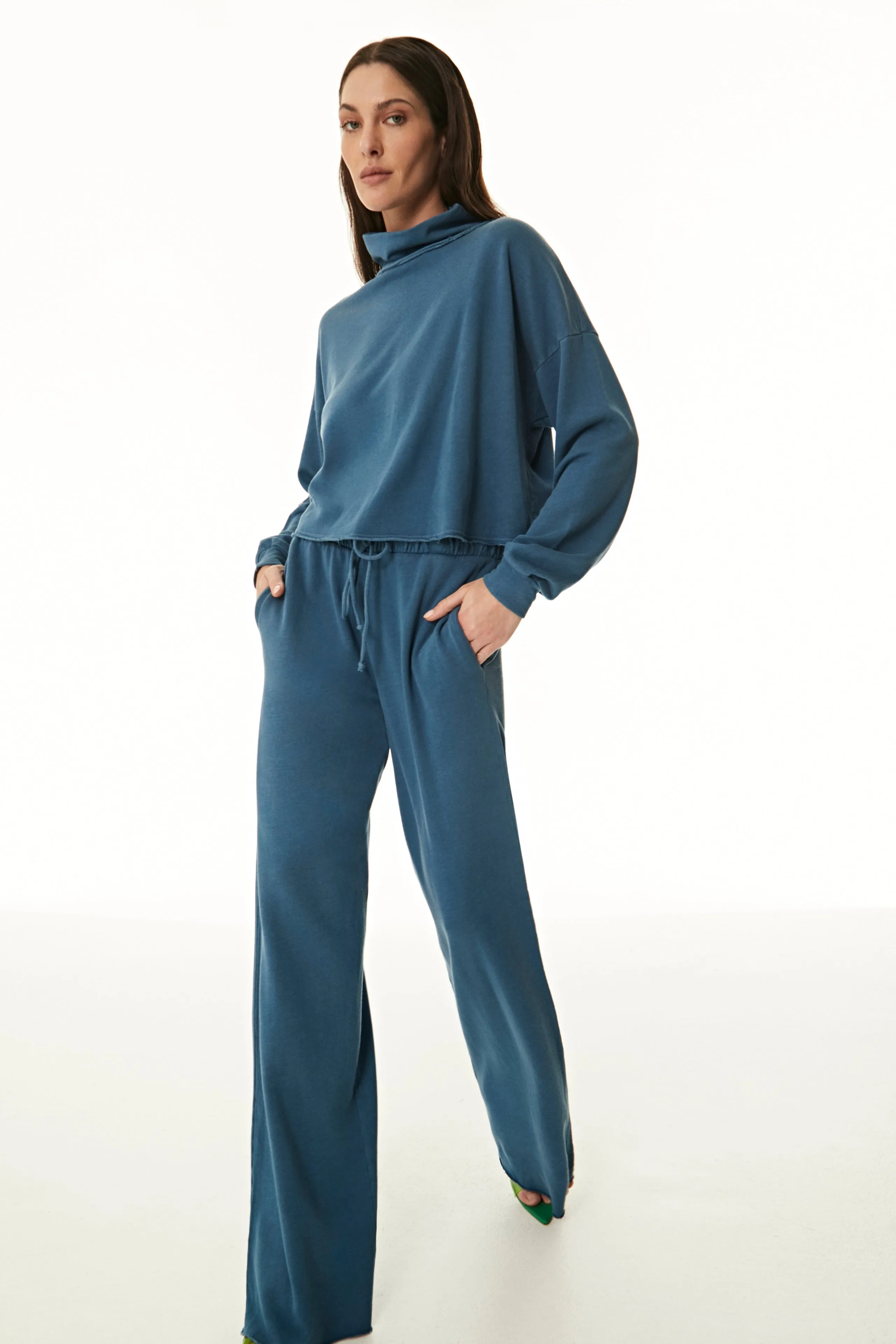 Cropped Turtleneck