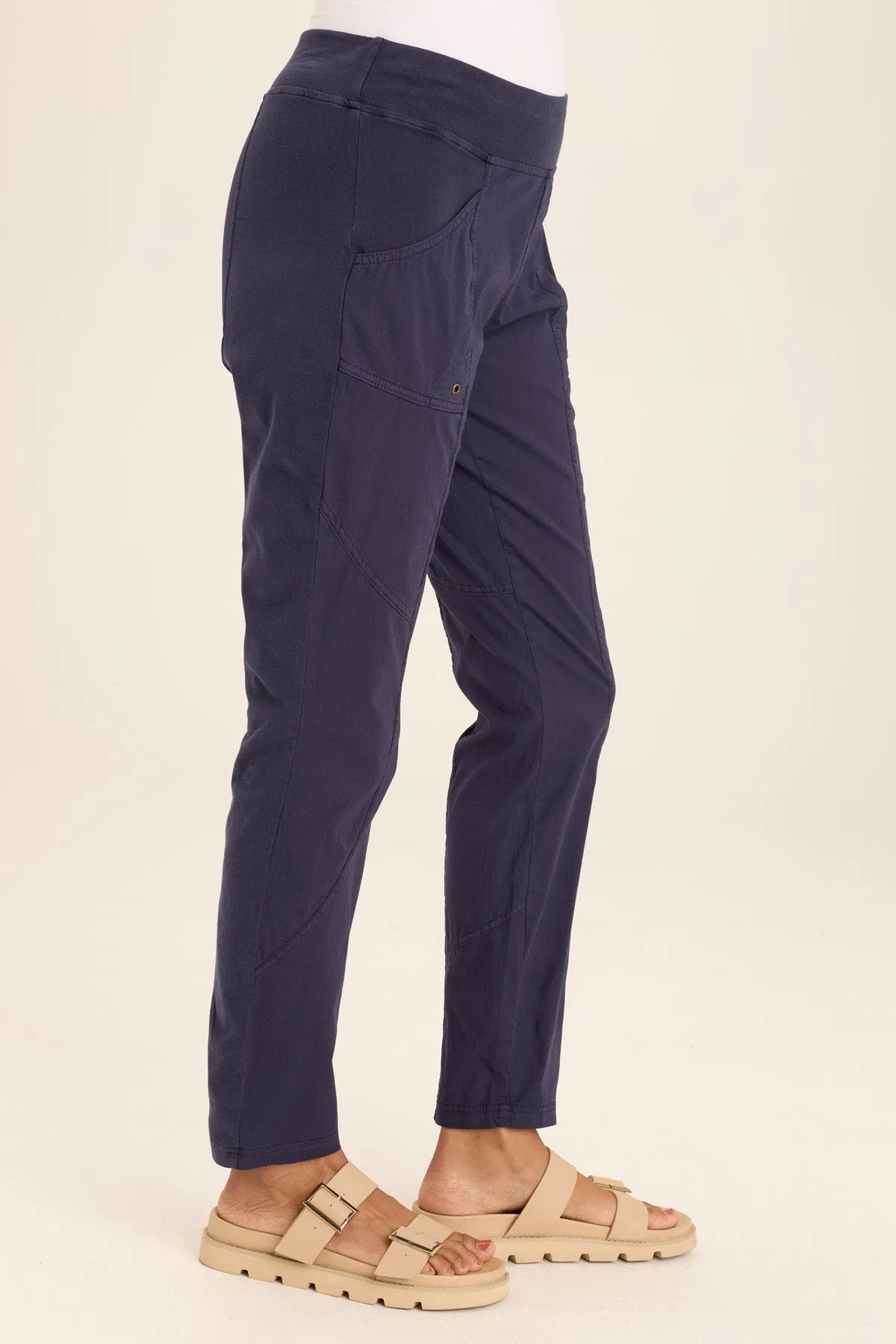 Dalia Slim Stretch Poplin Pant