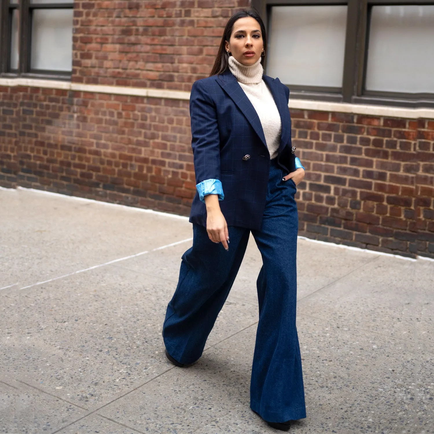 Double-Breasted Blazer in Dark Blue Plaid