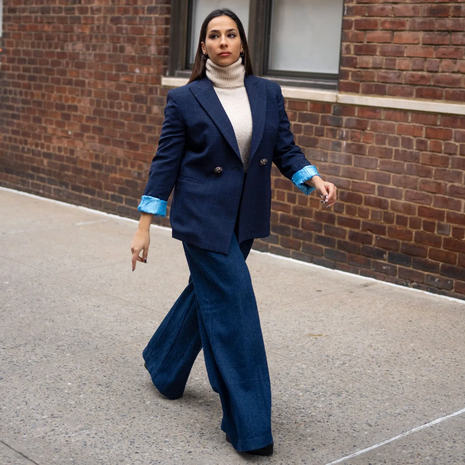 Double-Breasted Blazer in Dark Blue Plaid