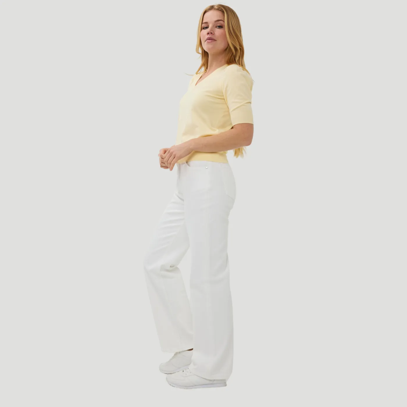 Esqualo Basic Knit V-Neck Sweater | Yellow / Rose