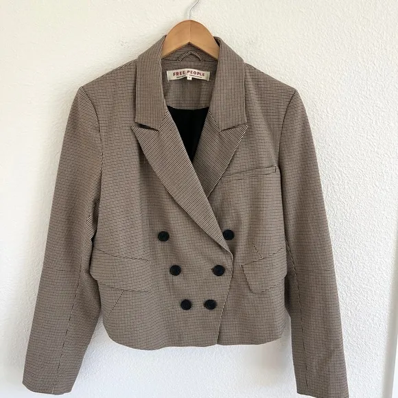FREE PEOPLE blazer / cropped plaid Betty blazer / size M