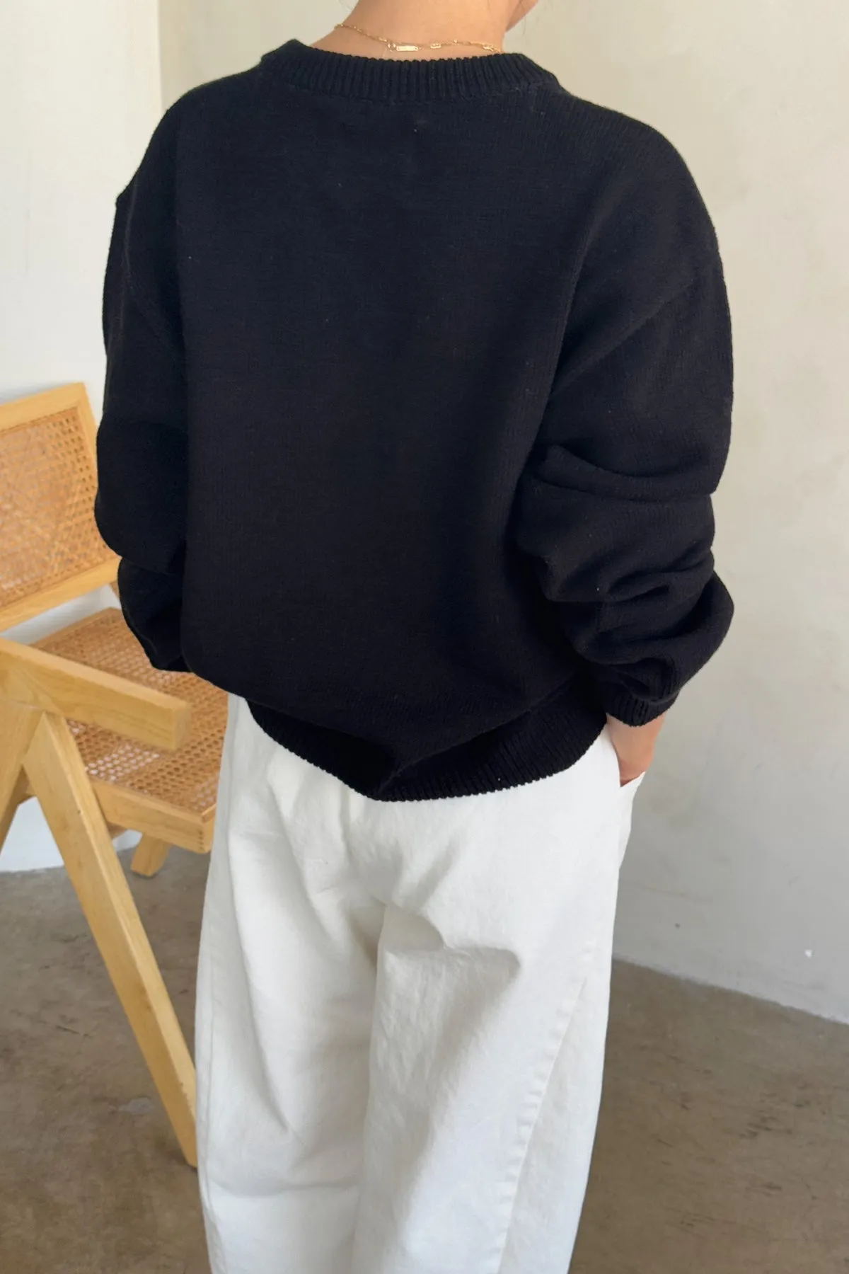 Gabby Sweater in Black | Le Bon Shoppe