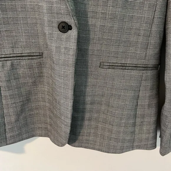 GAP Black Single Button Classic Fit Blazer in Glen Plaid