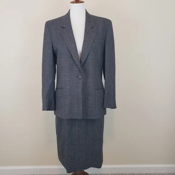 Gray Plaid Skirt Suit Vintage Business Suit Gray Purple Blazer Size 10 / 12