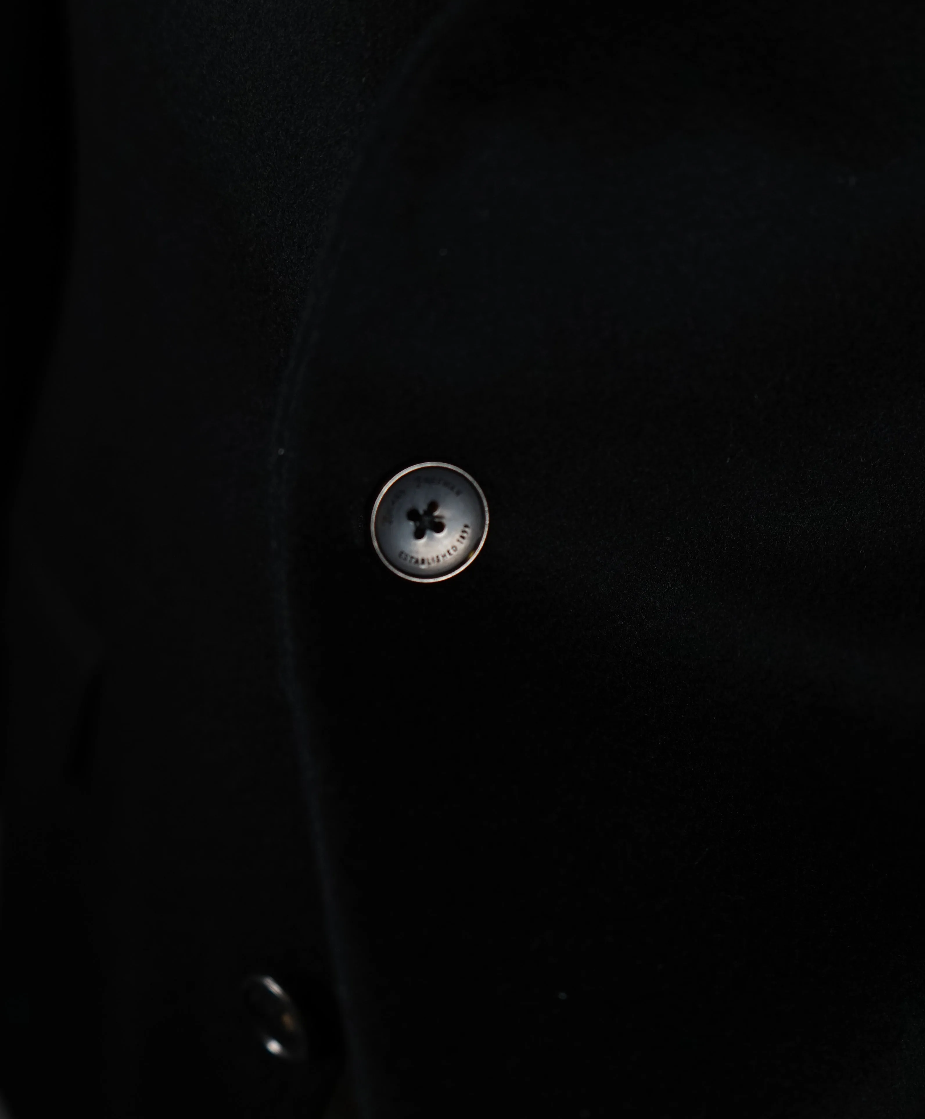 HICKEY FREEMAN - 100% Cashmere Black Blazer Engraved Buttons - 42R