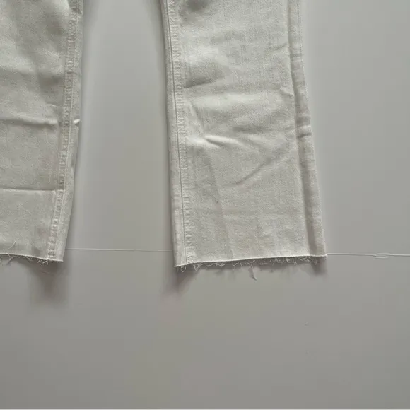 JCrew Mid-rise Flair Cropped white jean in signature stretch - size 28