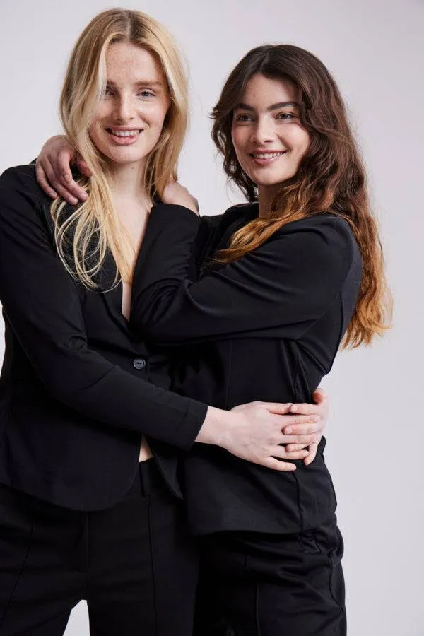 Kate Blazer Basic