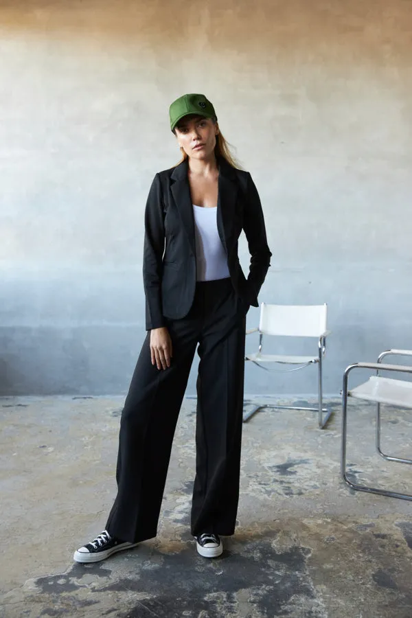 Kate Blazer Basic