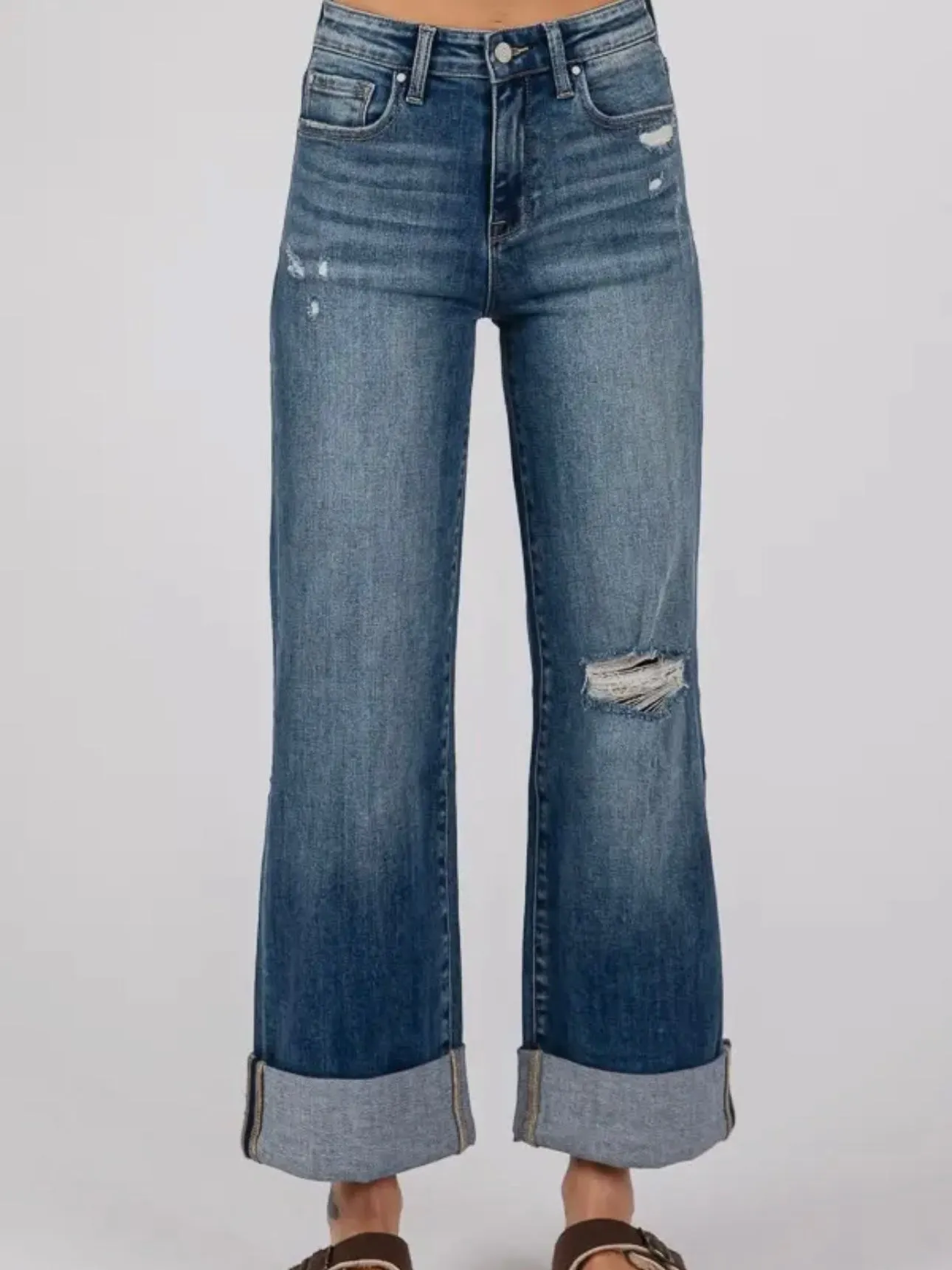 Kelsey Distresed Denim: Medium Wash