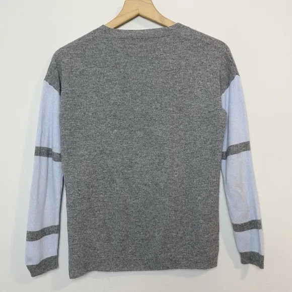 Kier J Cashmere Gray/Blue Stripe Sleeve Sweater