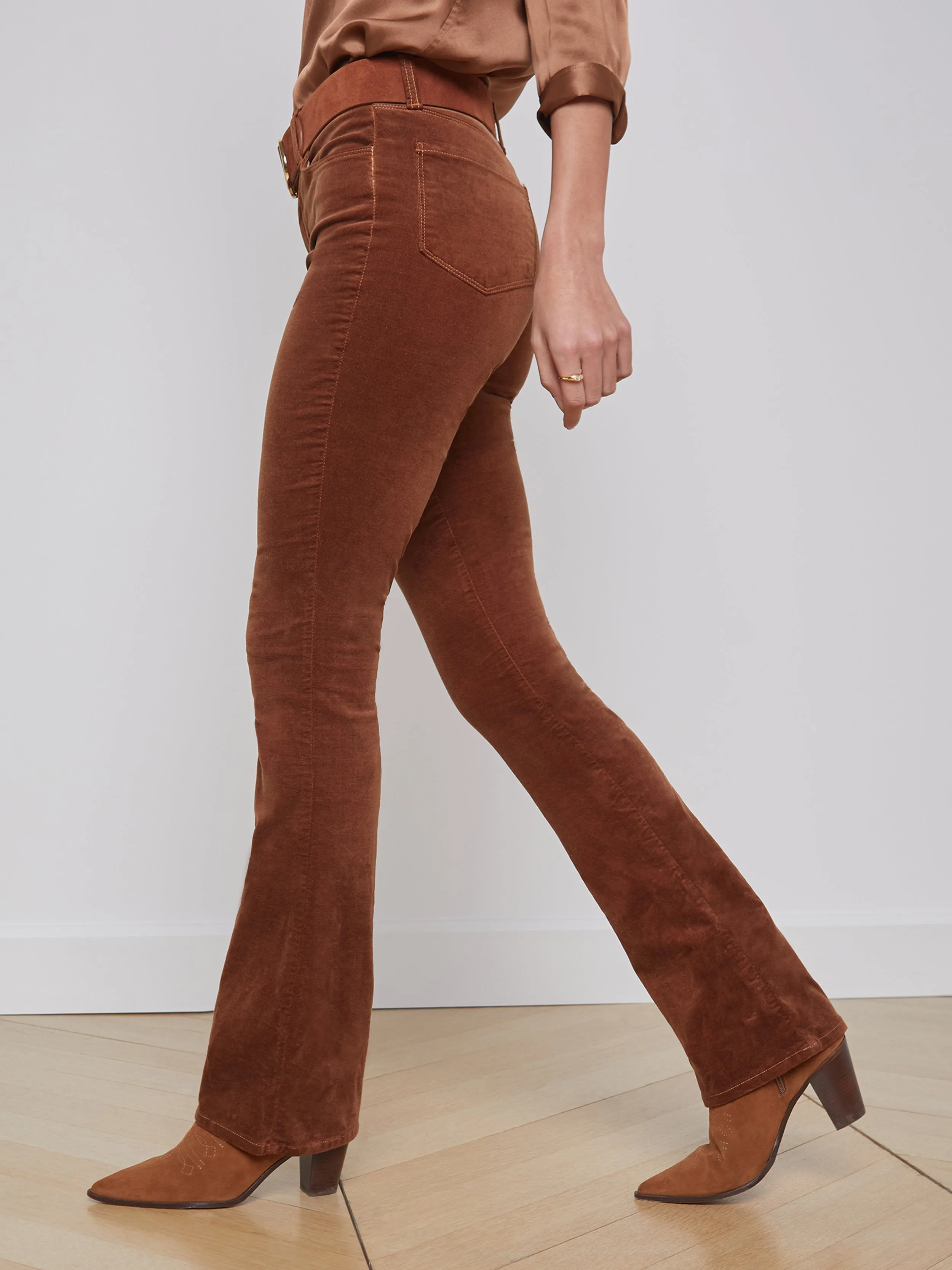 L'Agence - Stevie Highrise Straight Velvet Jean - Fawn
