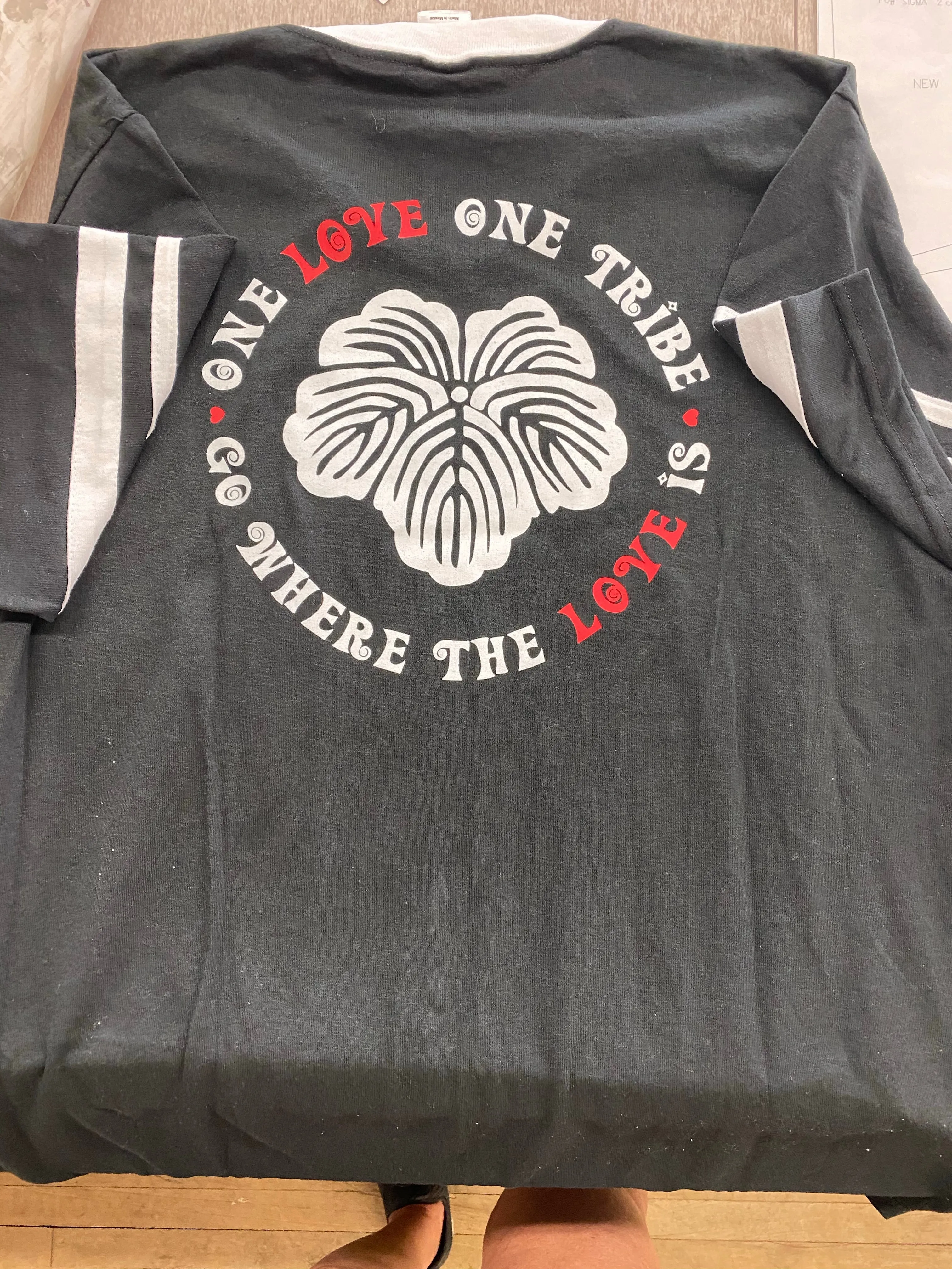 LOGO T SHIRT V NECK & STRIPES