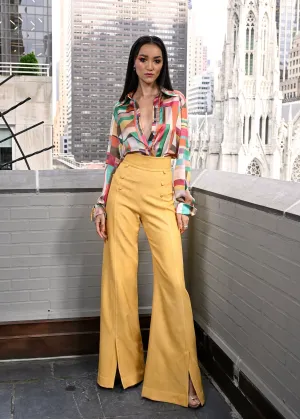 Look 6: Côte d’Azur Plaid Shirt With Textured Yellow Split Pant