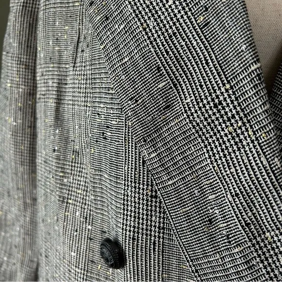 NWT $465 Generation Love-Penelope Oversized Plaid Blazer Size xl gold‎ silver
