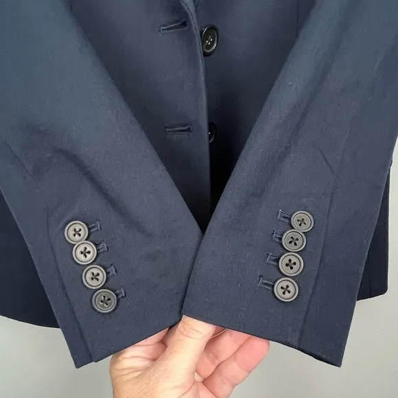 NWT J.Crew navy blue Thompson schoolboy blazer, size 00.