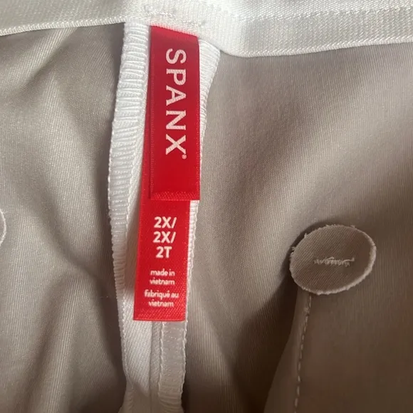 NWT SPANX On-The-Go Slim Straight Pant Classic White - 20372