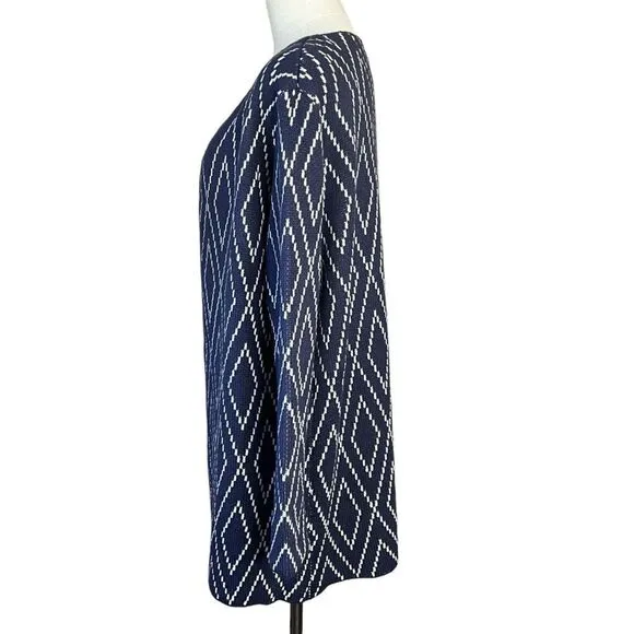 Oliver O Womans Cardigan Size L Navy Blue and Cream Diamond Pattern NWT