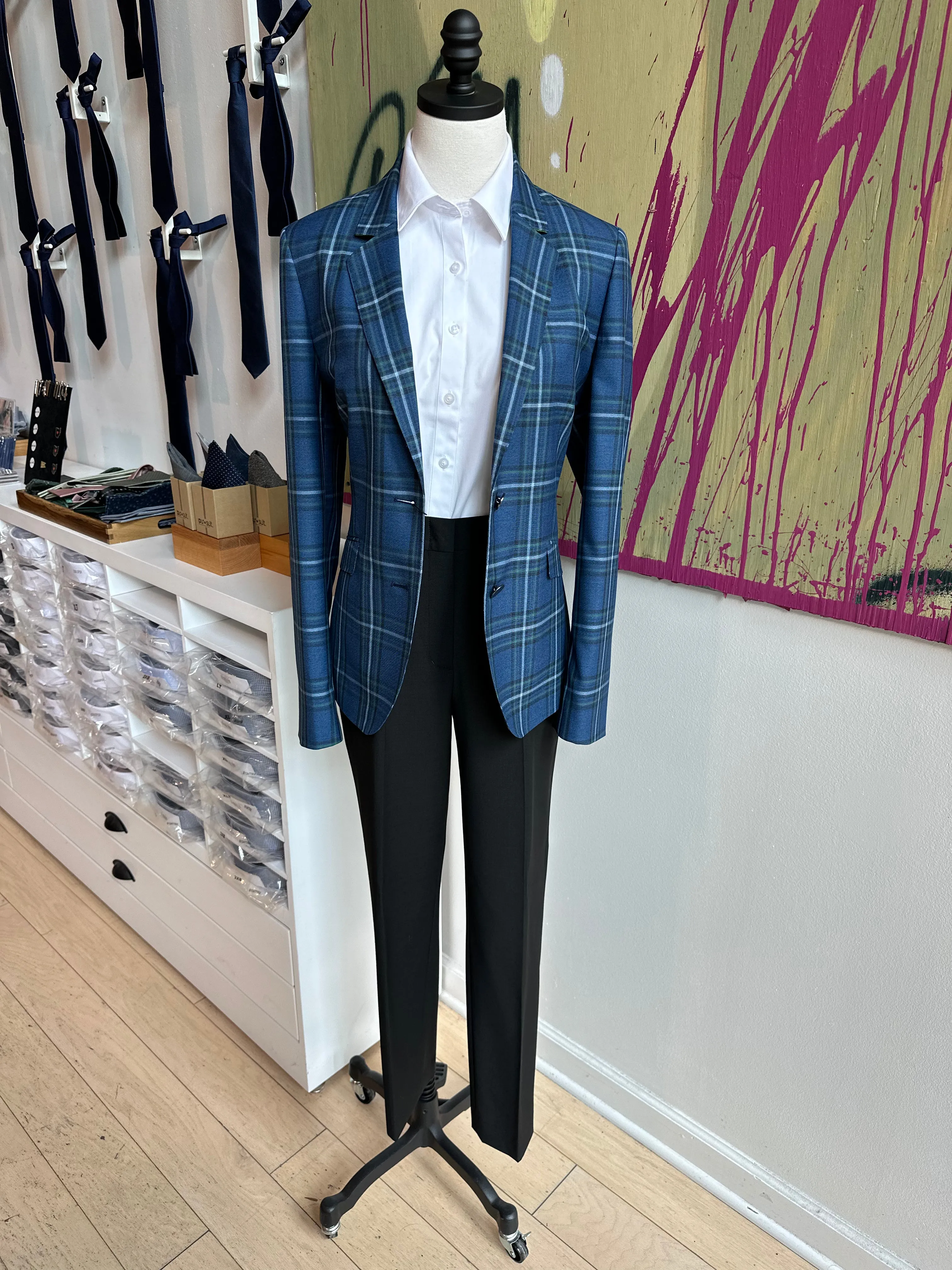 Pelotonia Feminine Navy Plaid Blazer