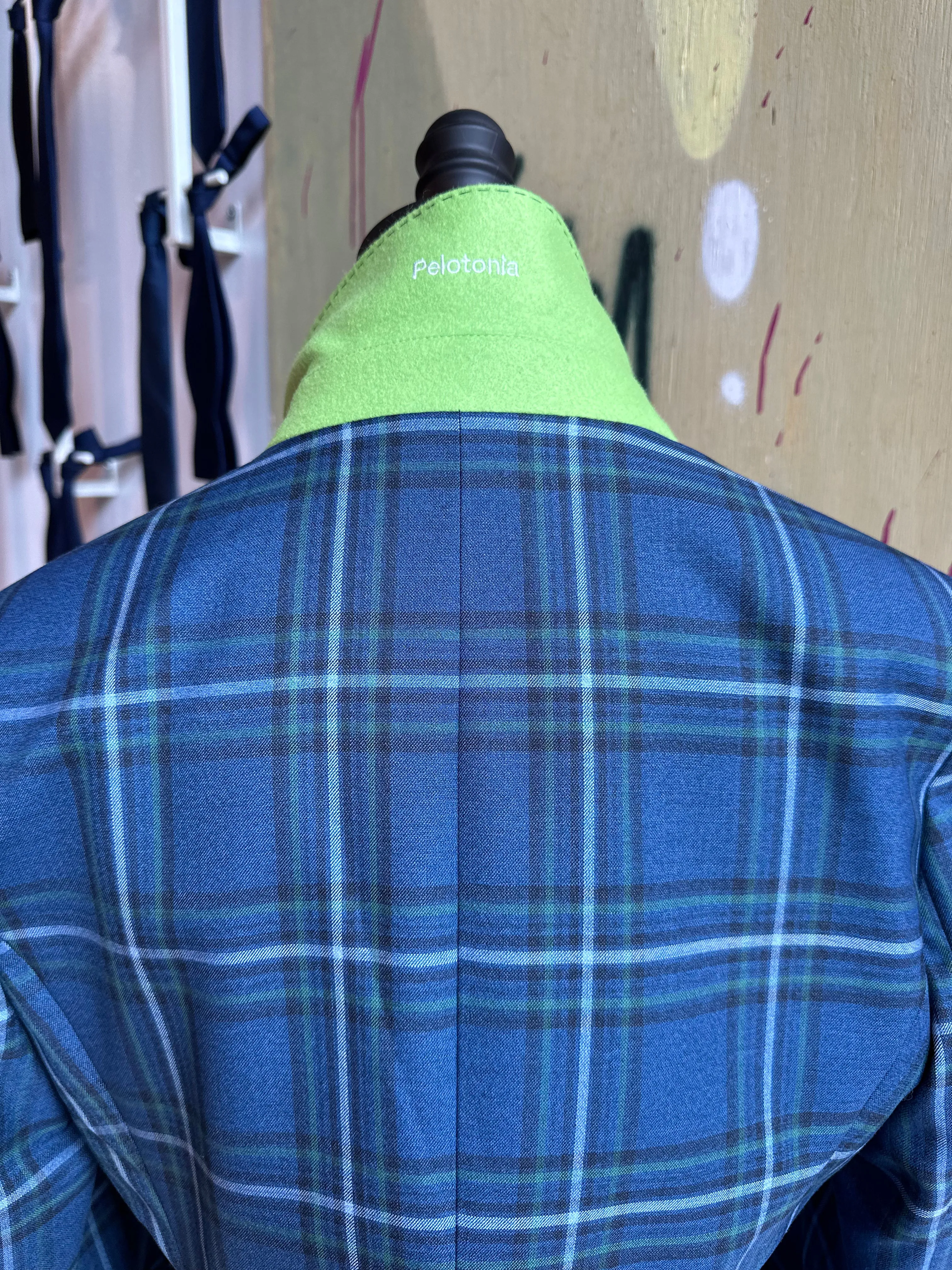 Pelotonia Feminine Navy Plaid Blazer