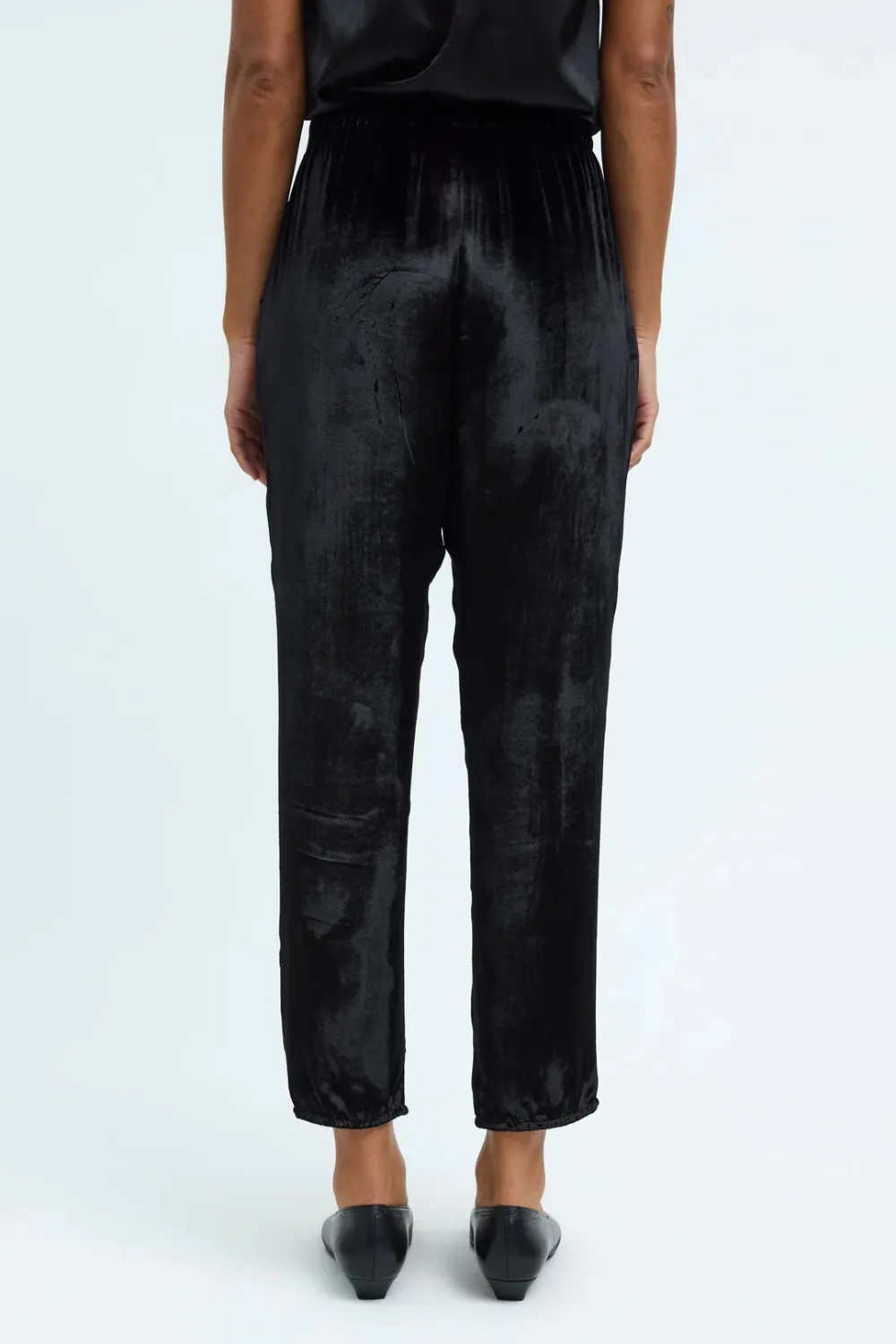 Raquel Allegra Fez Pant