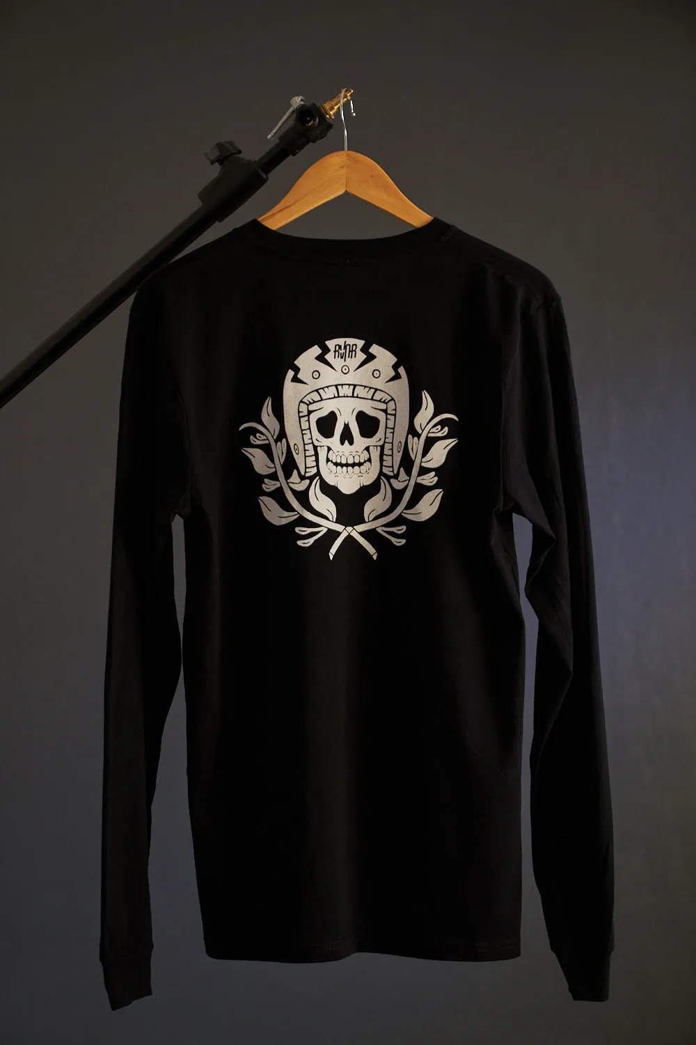 RVNR Podium Tee LS BLK