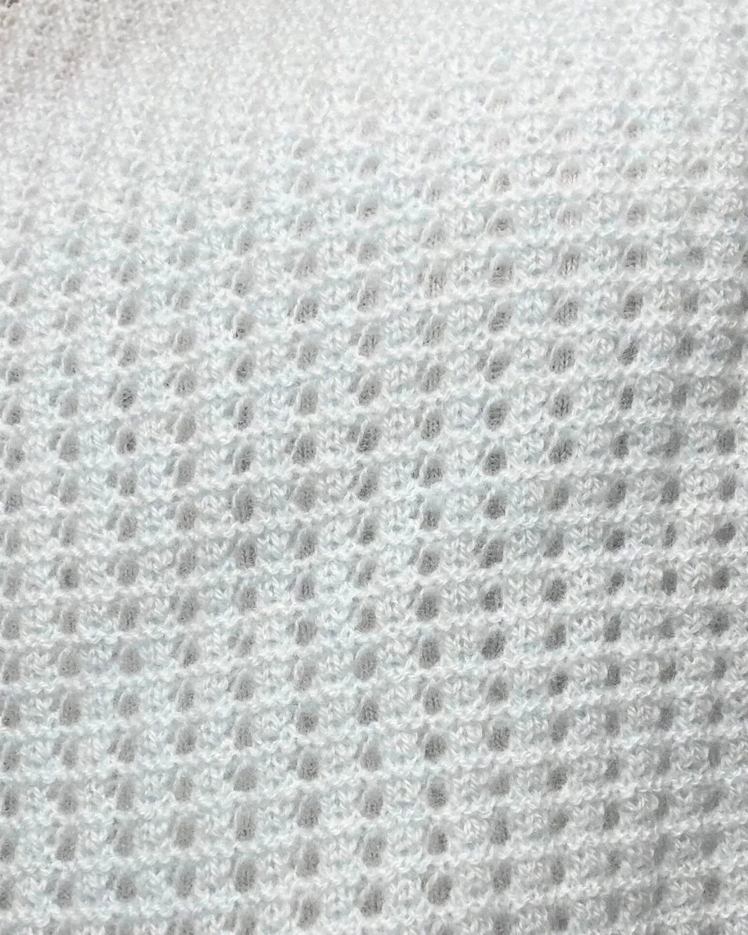 SHORT SLEEVE MESH RAGLAN CREW IN SEAFROST
