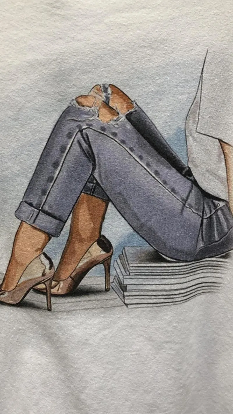 Sitting Pretty Print Tee Shirt