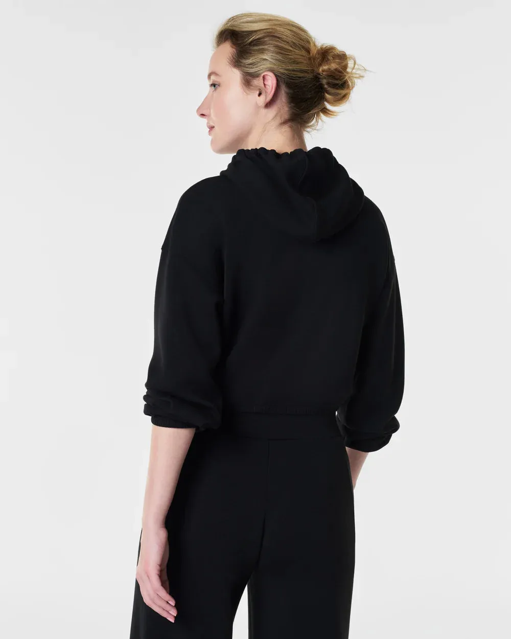 SPANX AIR ESSENTIALS CROPPED CINCHED HOODIE