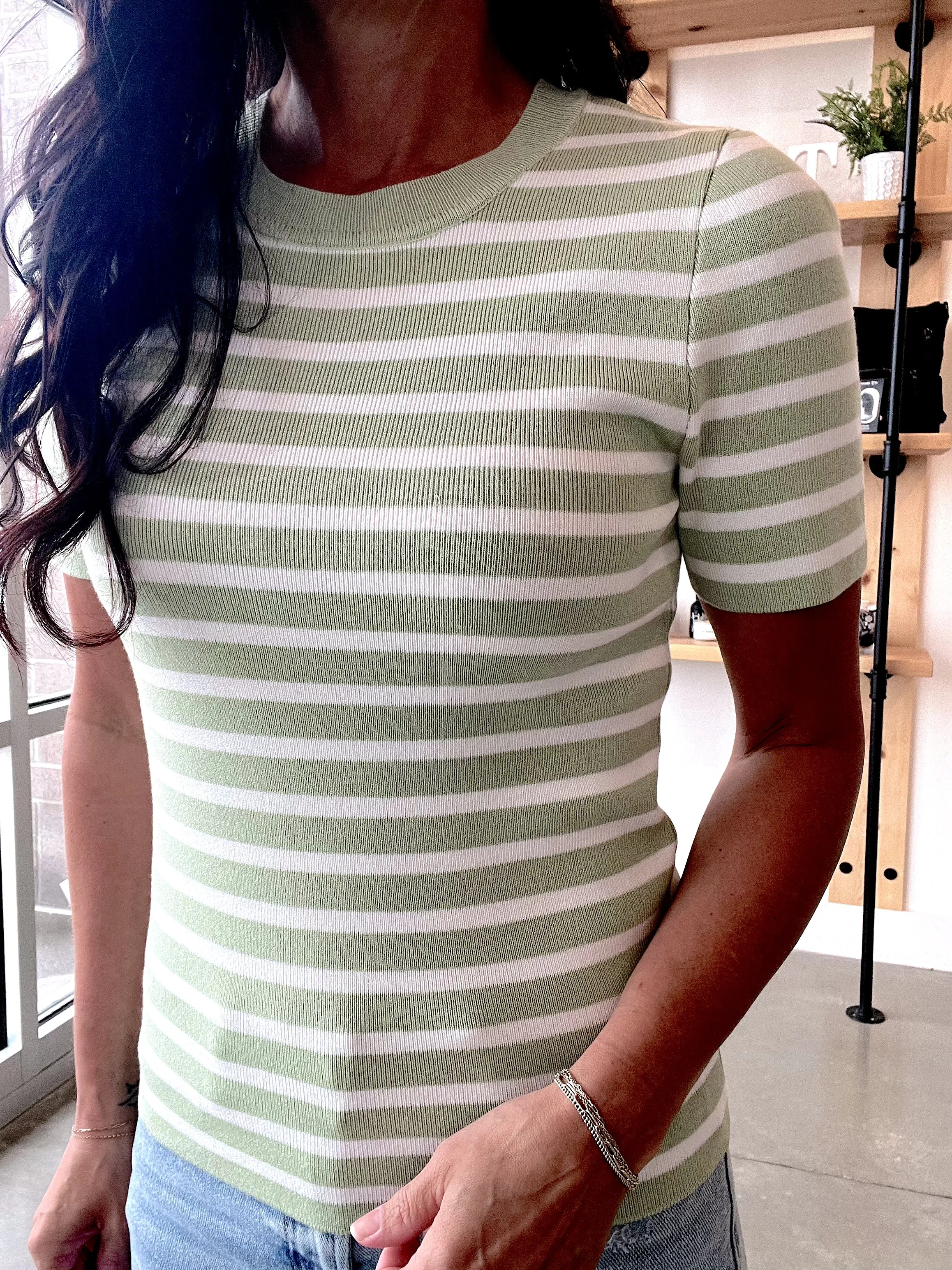 Striped Crewneck Short Sleeve Sweater in Pistachio