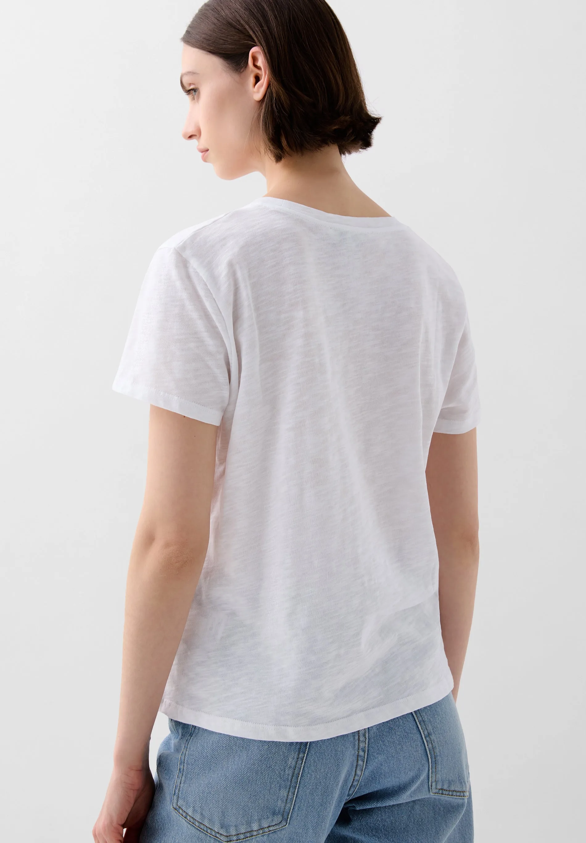 T-SHIRT COM LOGO PADRÃO FRONTAL